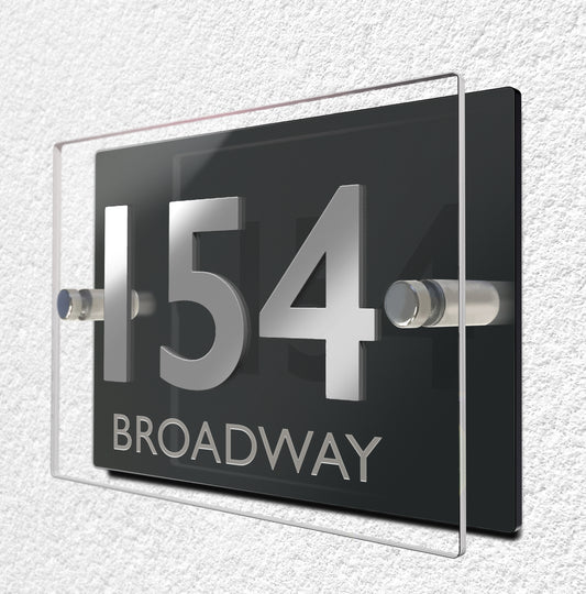 Claro Dual Door Sign with Raised Number & Etched Street Name 15 x 21cm
